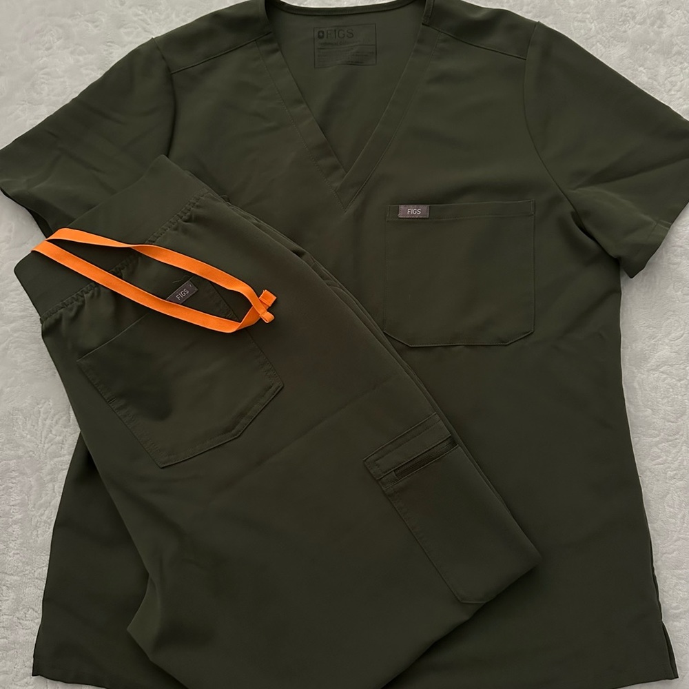 Figs Catarina One Pocket Scrub Top-Size L